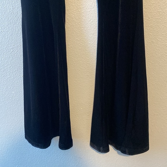 FREE PEOPLE VELVET FLARE PULL ON PANTS - Picture 4 of 6
